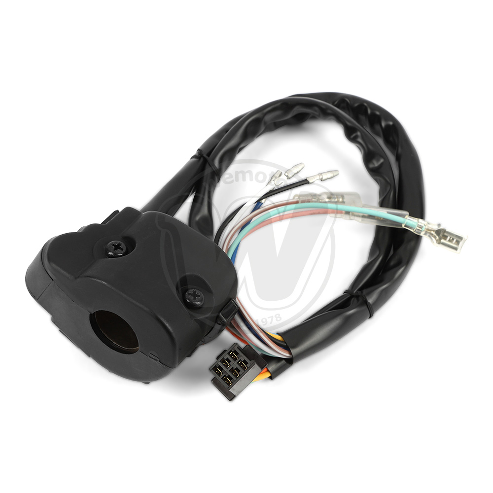 0ZO4530_aa1523 two.jpg